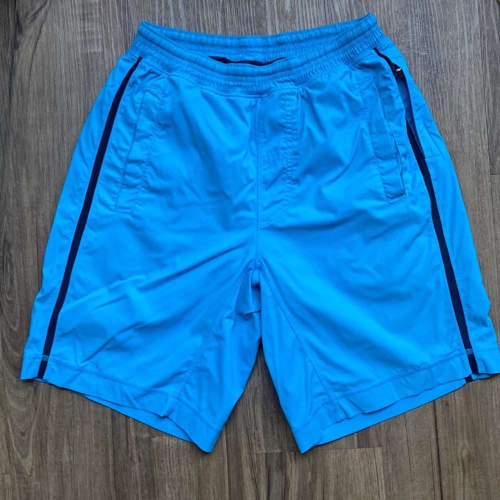 Lululemon Mens Athletic Shorts Small Waist 22” Blue Drawstring Lined Pockets